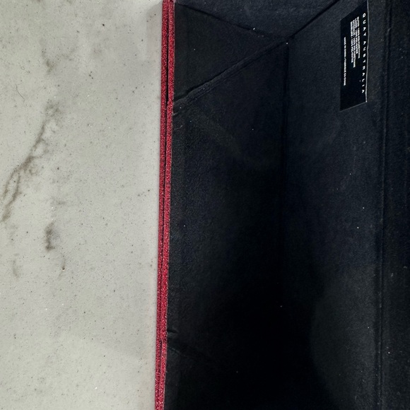 Quay Red Glitter Triangle Sunglass Case - Picture 2 of 5